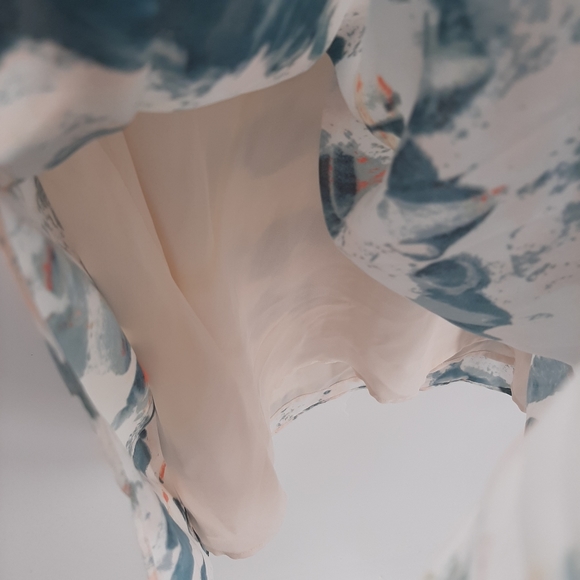 Cabi Blush Gelato V-Neck Flowy Blouse Style 5035 - Picture 8 of 10